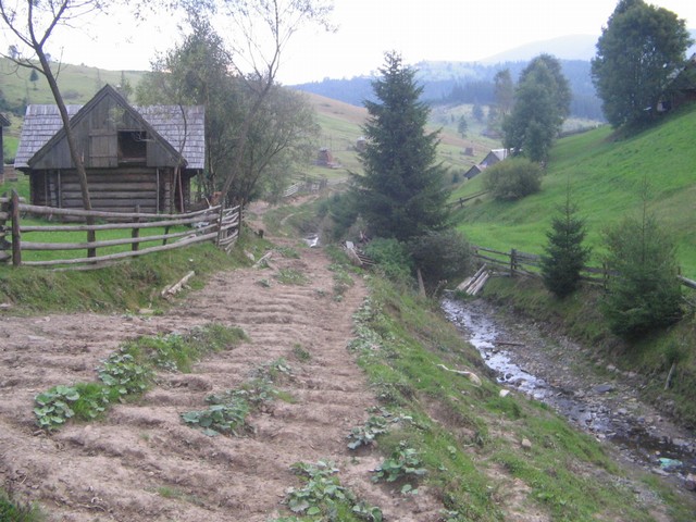 Kliknut�m zav�ete